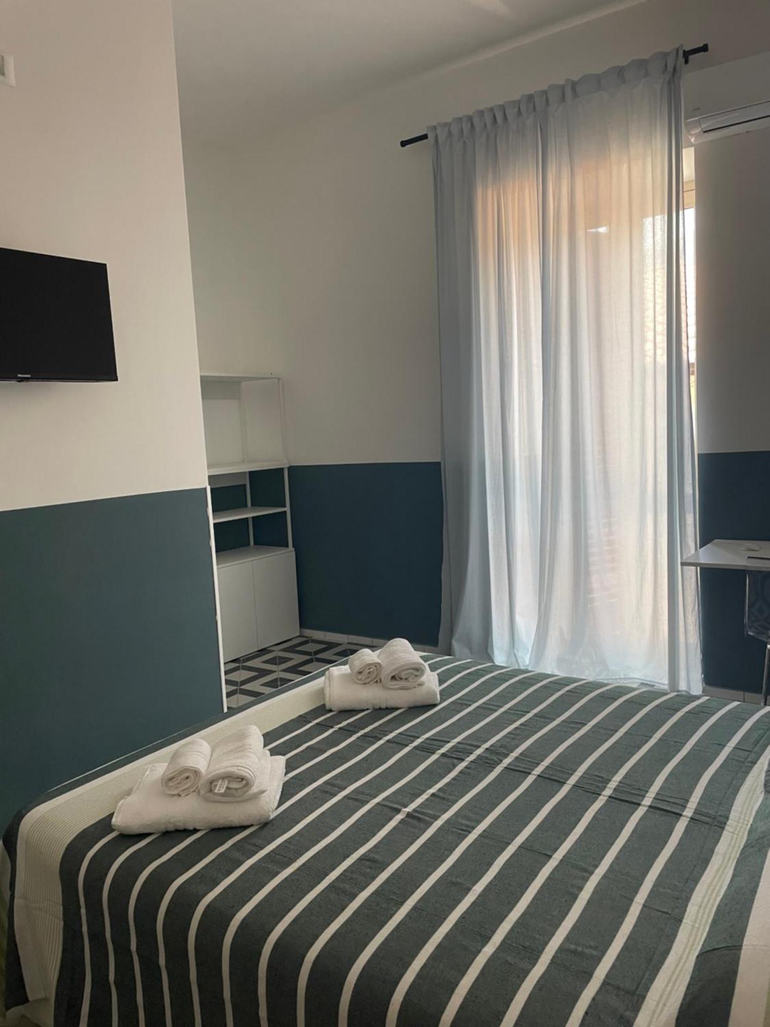 Hotel Donna Maria Sapri Esterno foto