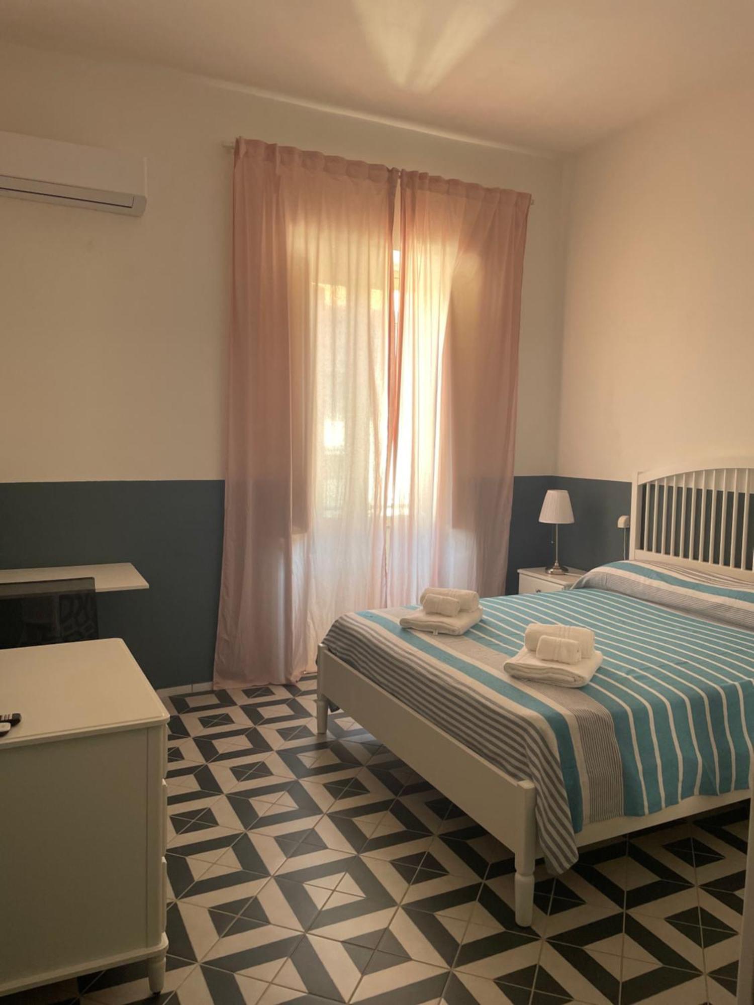 Hotel Donna Maria Sapri Esterno foto